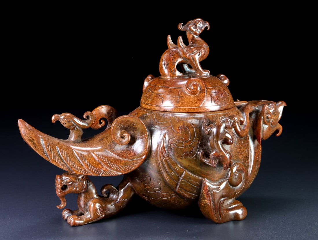An Exquisite White Jade Dragon and Phoenix Pattern Ewer - 6