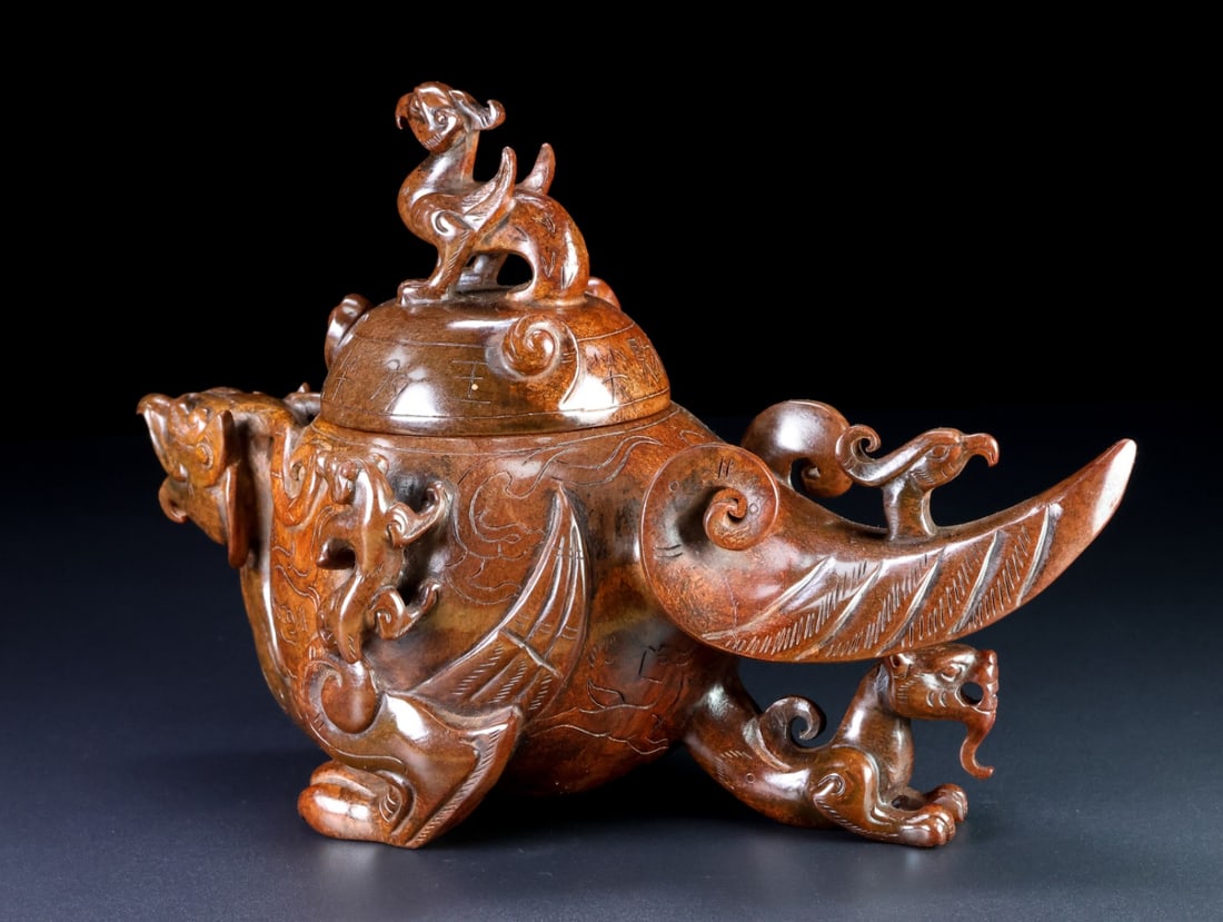 An Exquisite White Jade Dragon and Phoenix Pattern Ewer - 7