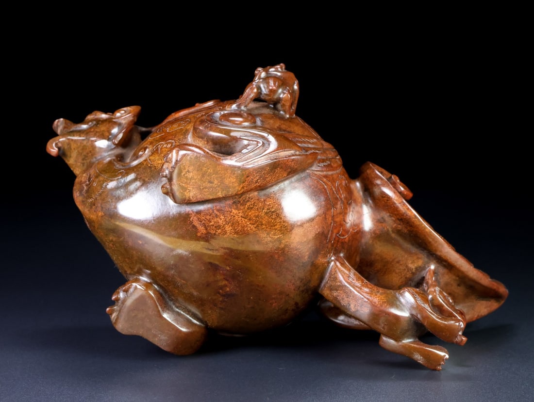 An Exquisite White Jade Dragon and Phoenix Pattern Ewer - 9