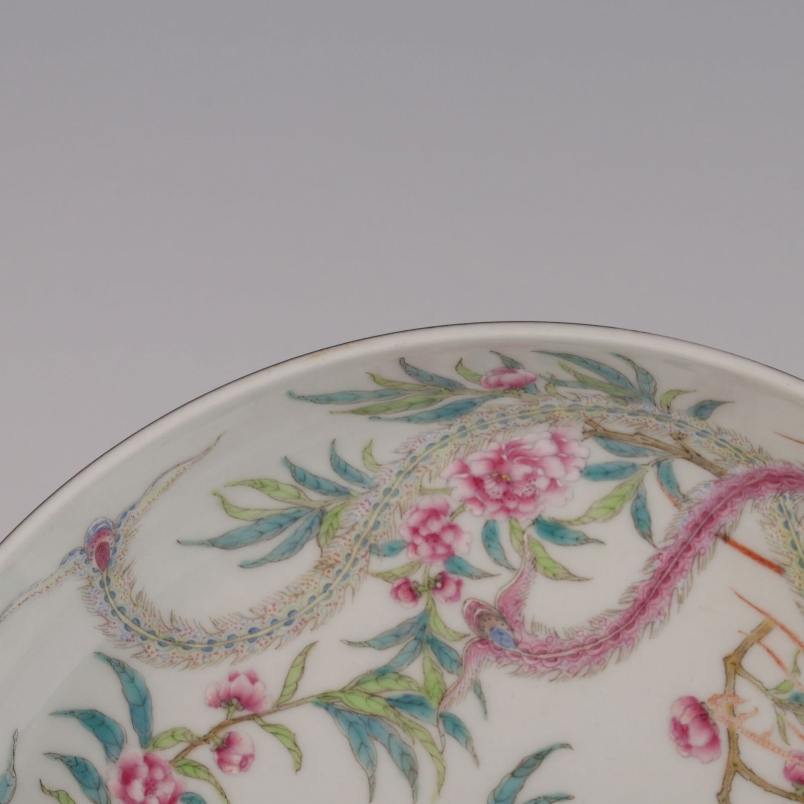 An Exquisite Enamel Phoenix Pattern Flower and Fruit Pattern Plate - 4