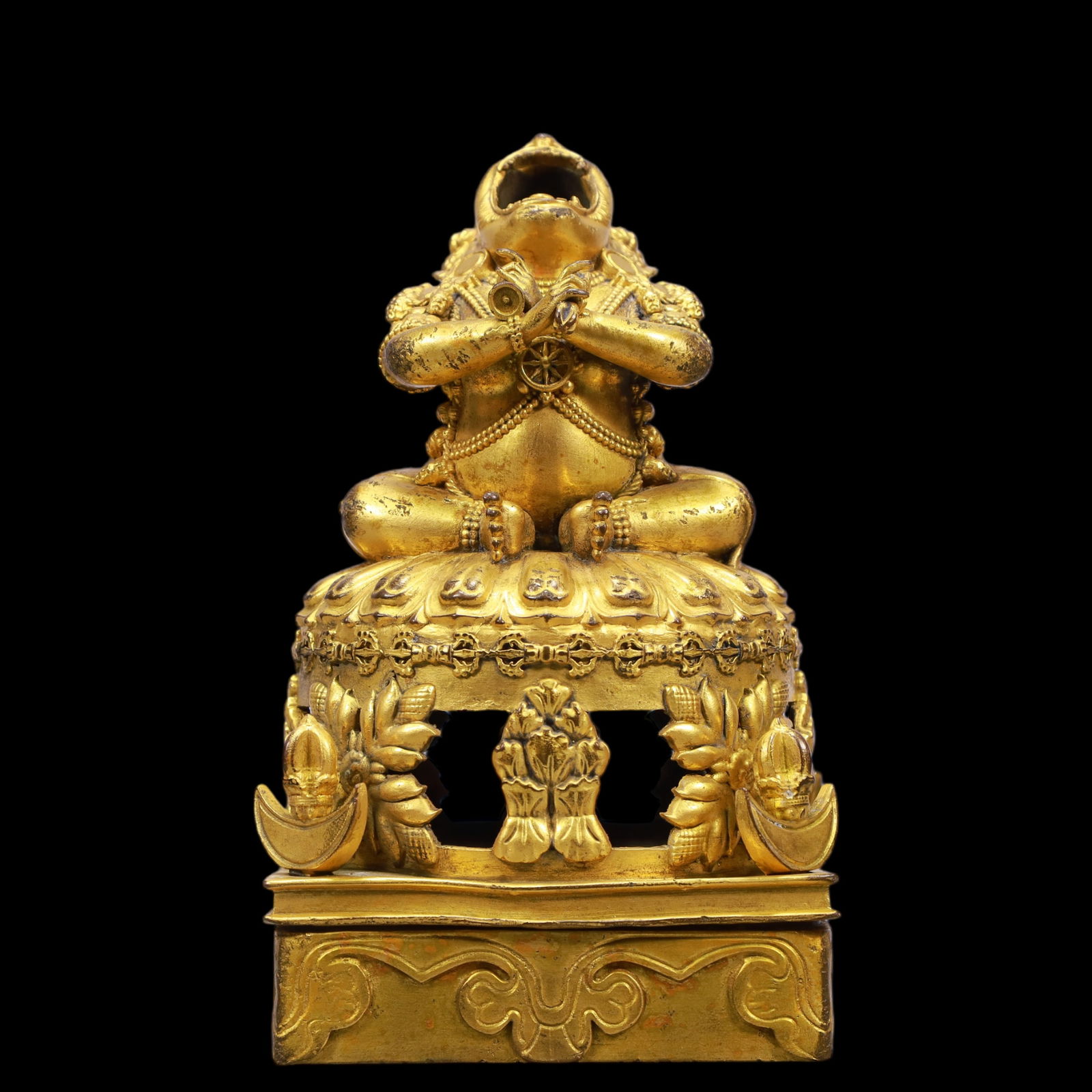 A Exquisite Gilt Bronze Statue of Vajra: A Exquisite Gilt Bronze Statue of Vajra Ming Dynasty, China Size:13cmx23cm Weight:2550g (The Dimensions Of All Batches Are Manually Measured.If You Need More Detailed Information, Please Contact