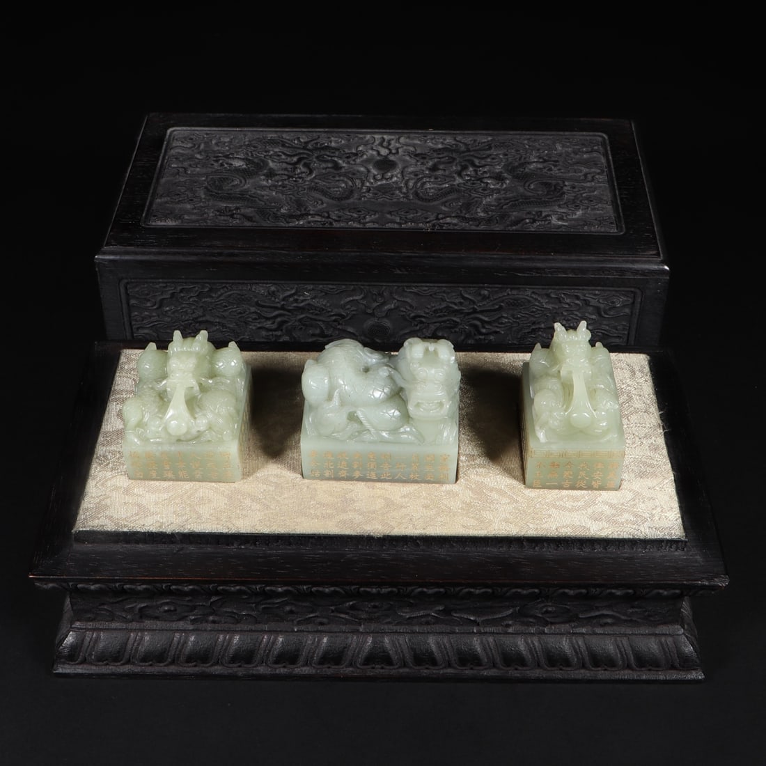 A Set of Fine White Jade Dragon Pattern with poem Seal: A Set of Fine White Jade Dragon Pattern with poem Seal Qing Dynasty, China Size:4.9cmx4.6cmx4.3cm Size:6.2cmx4.7cmx5.2cm Size:5cmx3.8cmx5.2cm Weight:758g (The Dimensions Of All Batches Are Manually