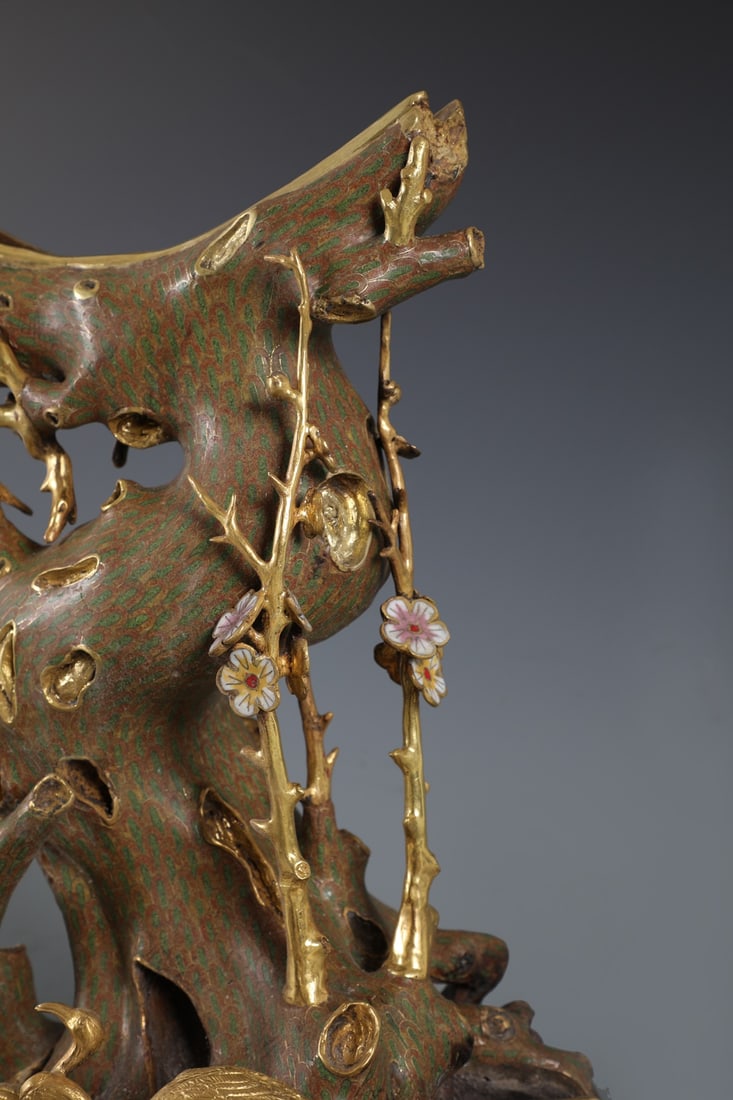 An Exquisite Cloisonne Landscape and Figure Pattern Screen - 8