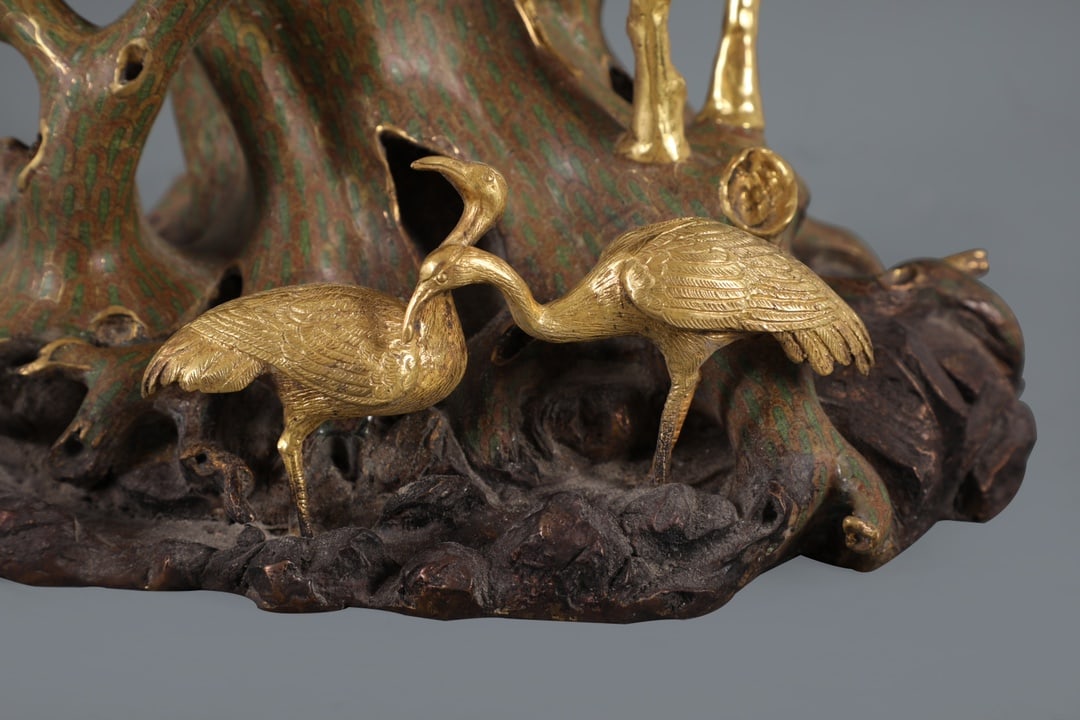 An Exquisite Cloisonne Landscape and Figure Pattern Screen - 9