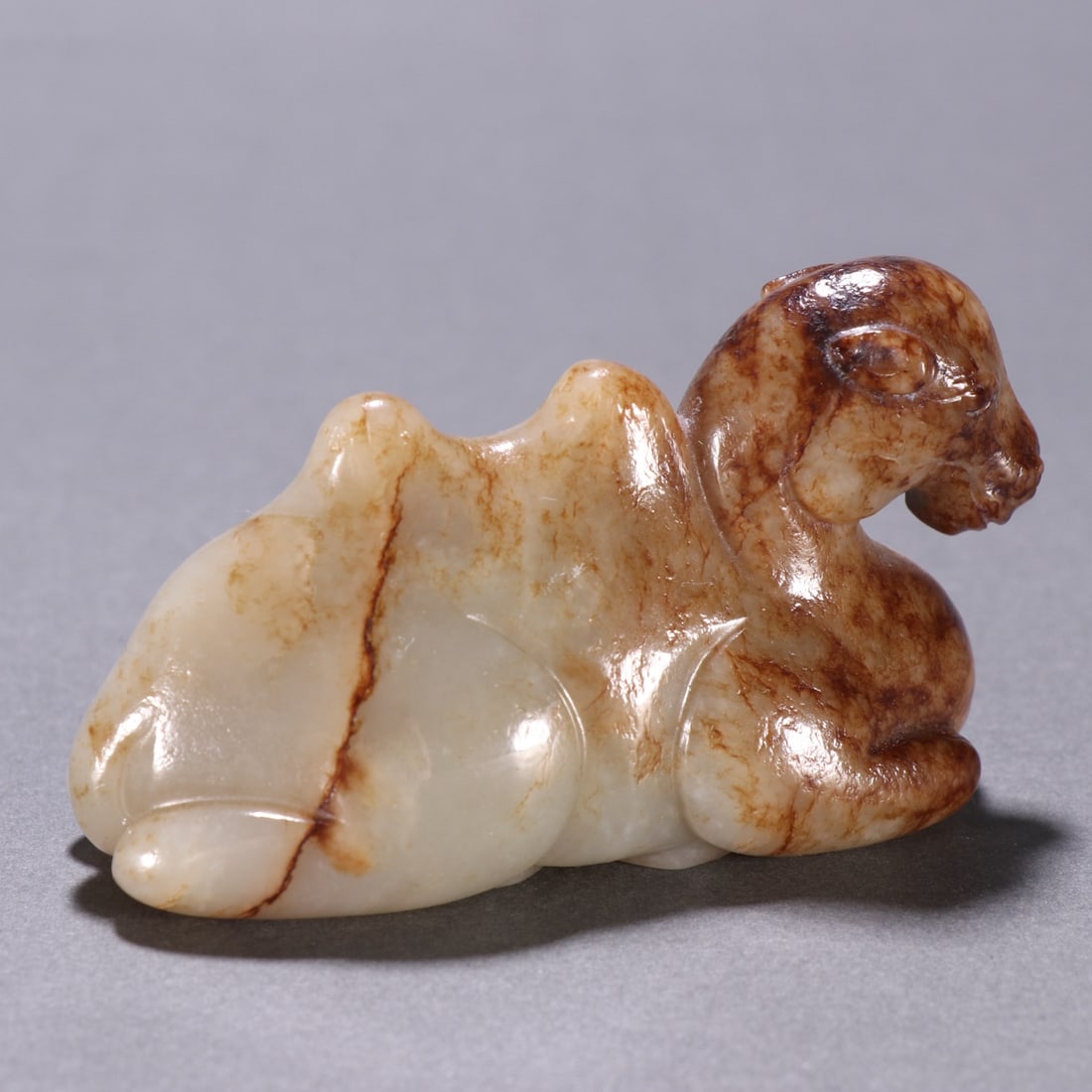An Exquisite White Jade Camel Ornament - 5
