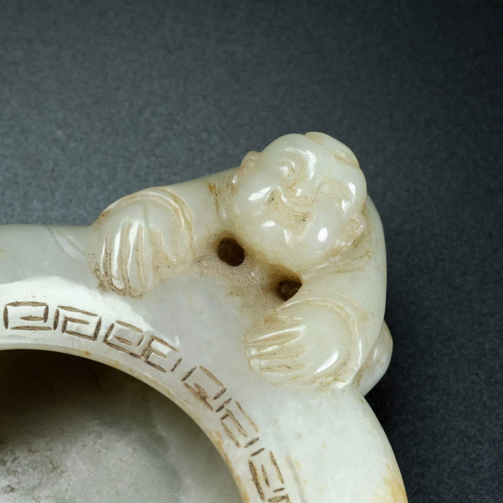 An Exquisite White Jade Figure Pattern Censer - 7