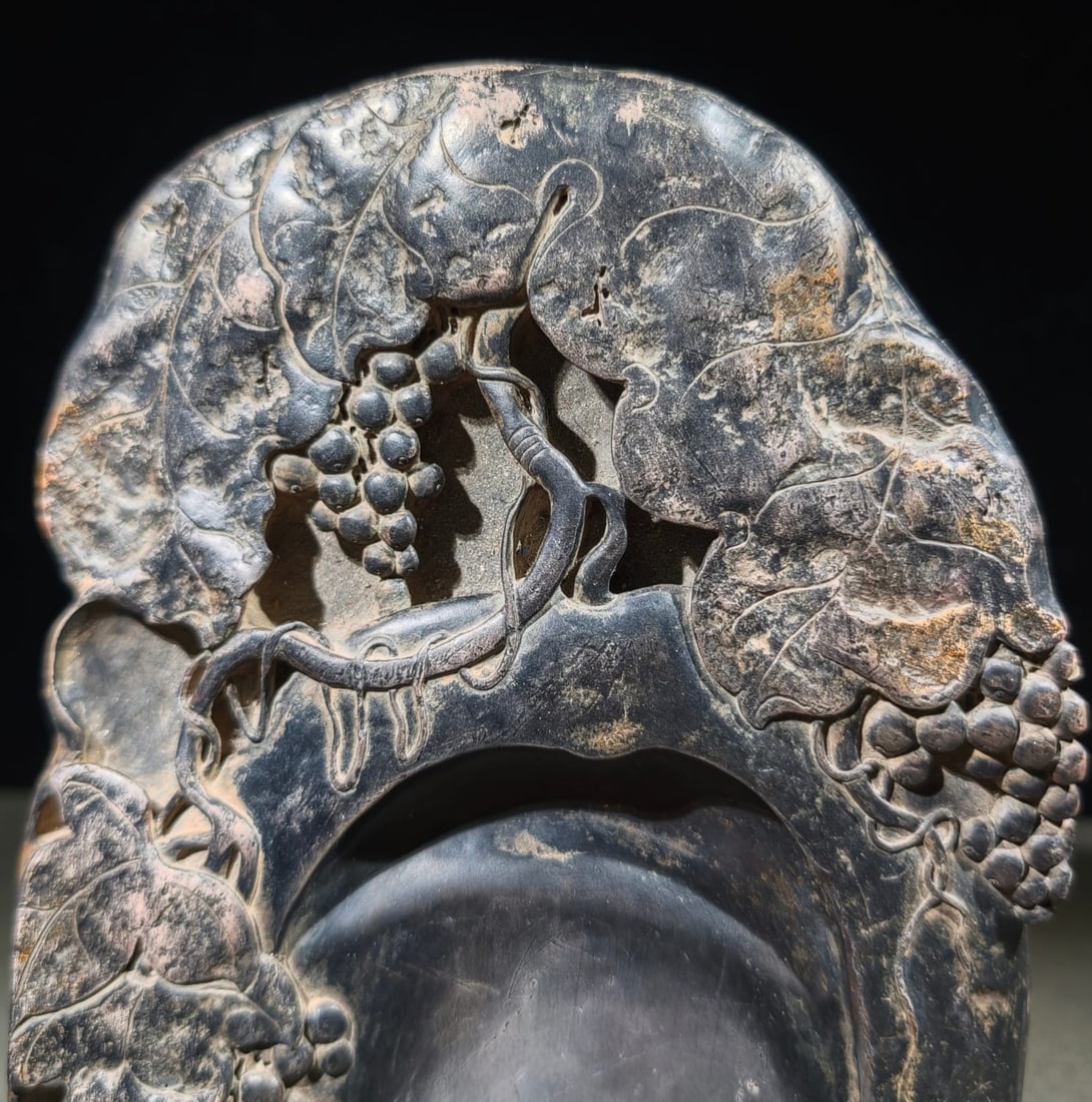 An Exquisite Grapes Pattern with poem Inkstone - 2