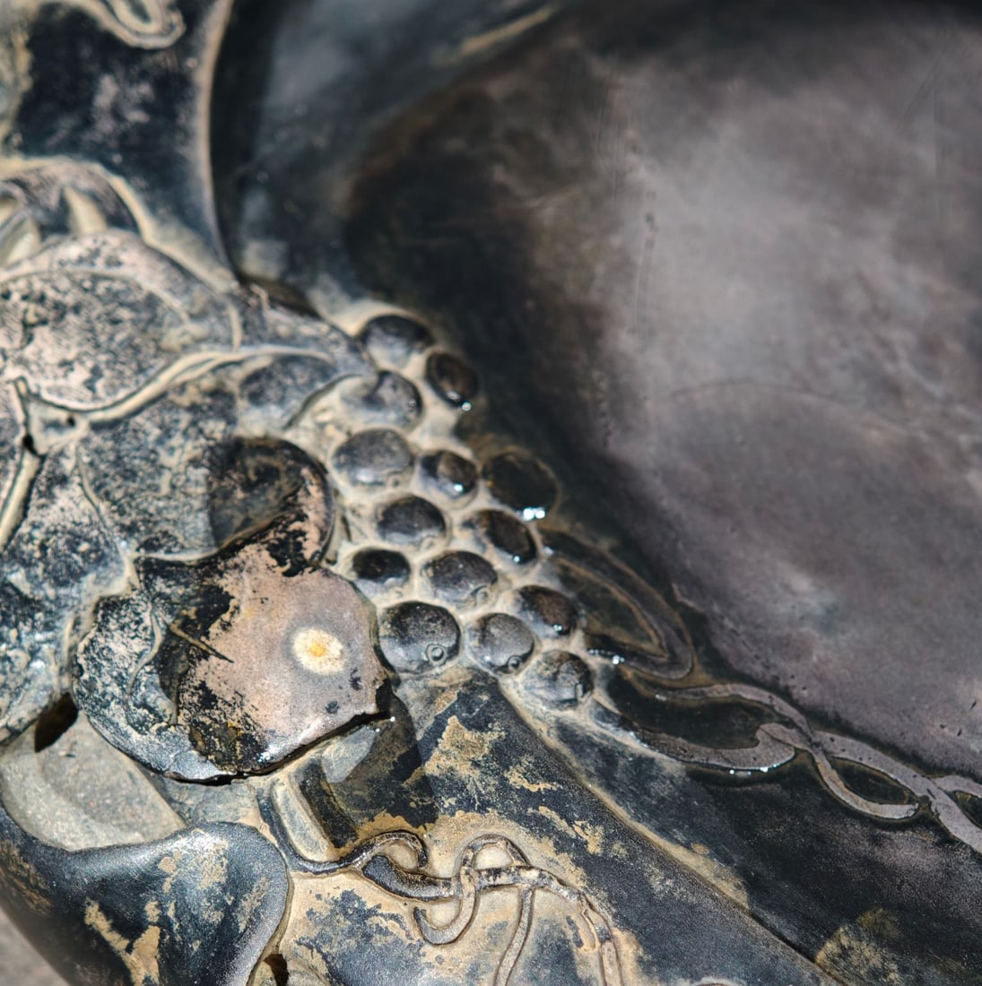 An Exquisite Grapes Pattern with poem Inkstone - 5