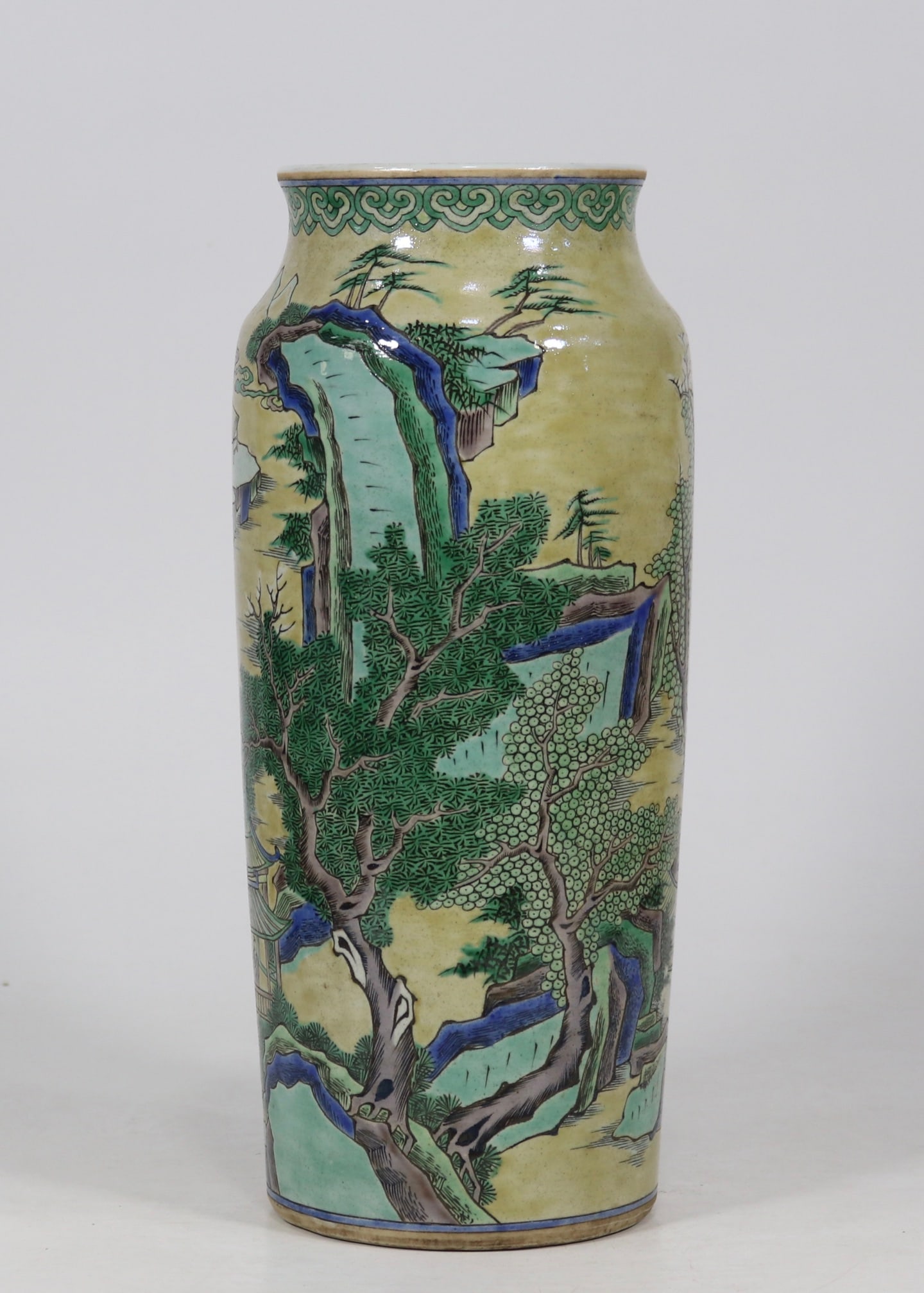 An Exquisite Wucai Landscape Pattern Vase - 2
