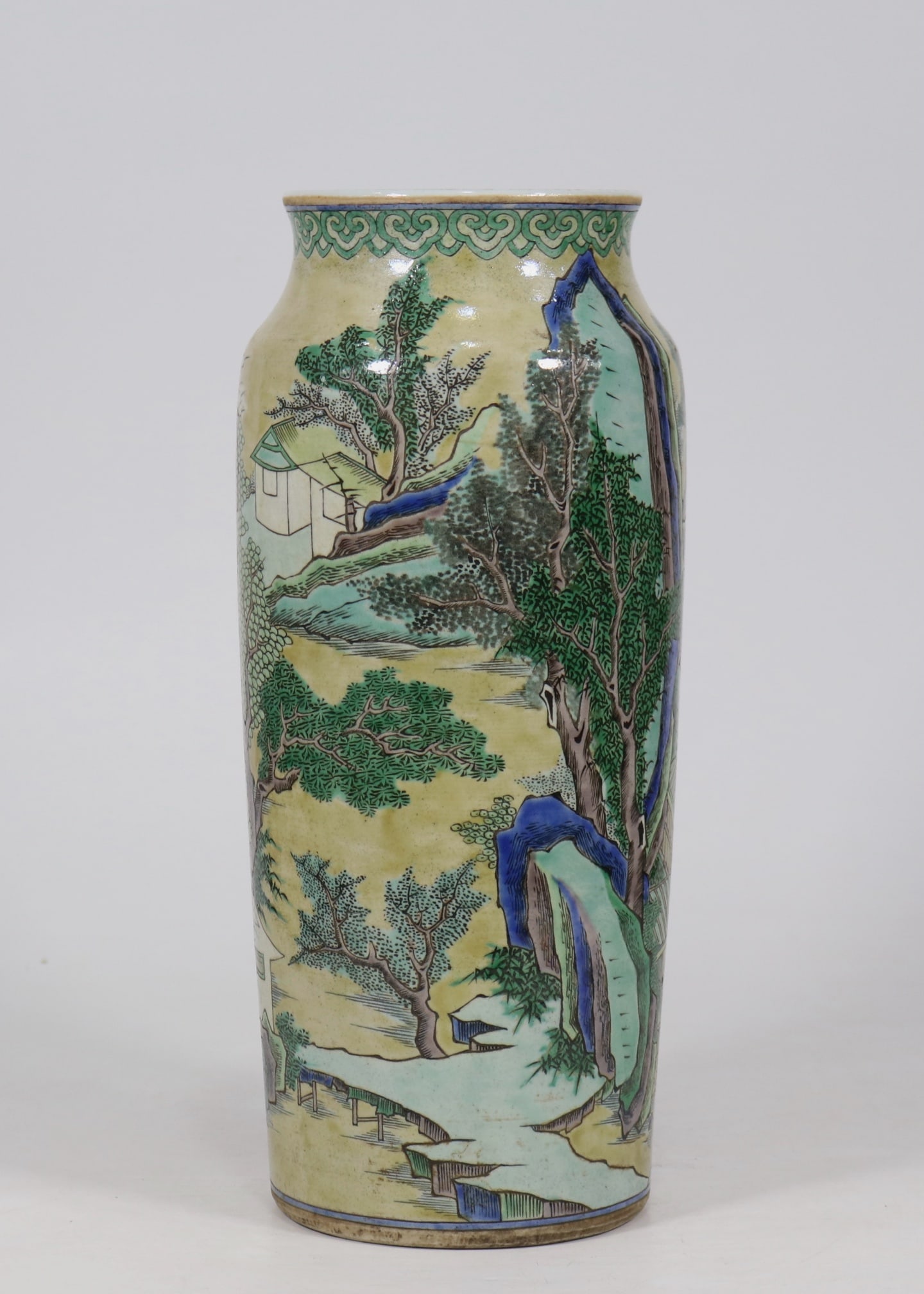 An Exquisite Wucai Landscape Pattern Vase - 4