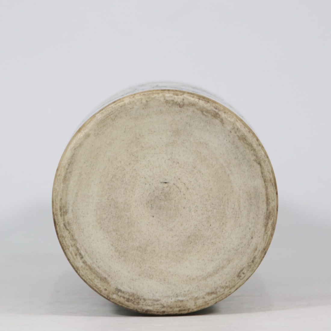 An Exquisite Wucai Landscape Pattern Vase - 9