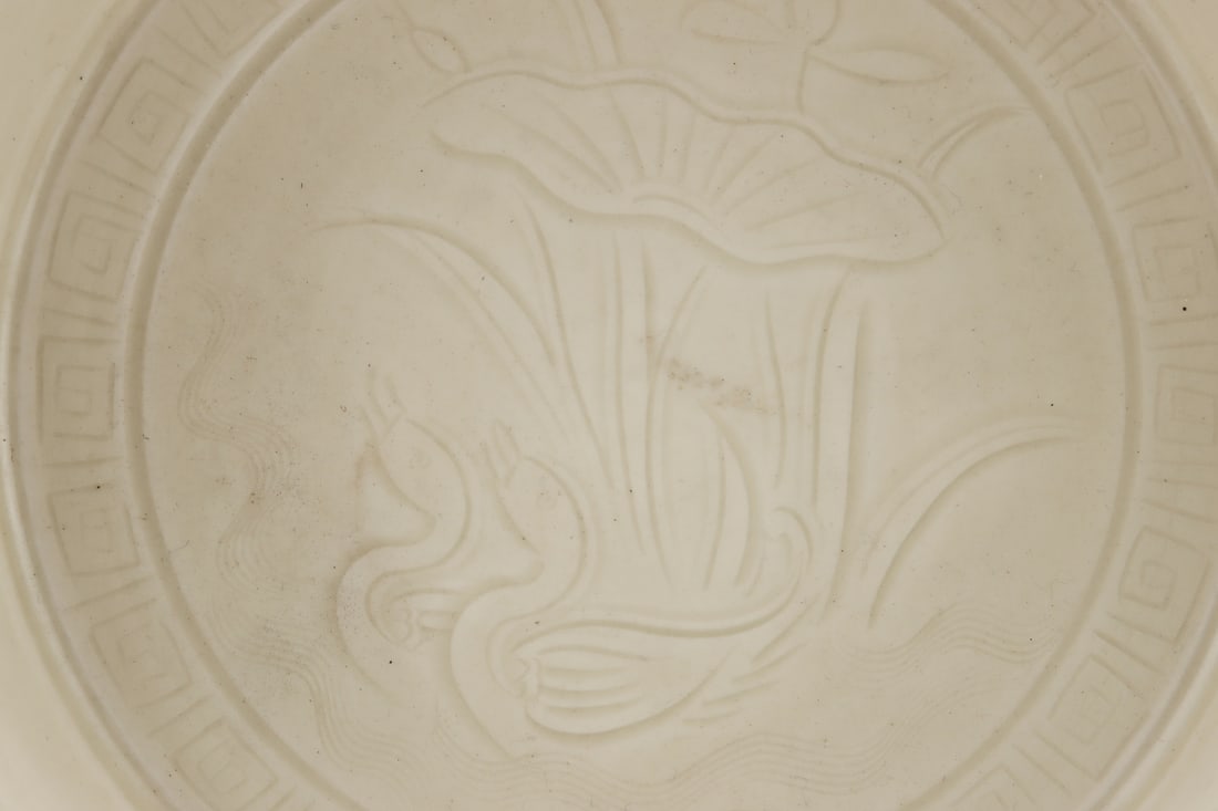 An Exquisite Ding yao Flower Pattern Brush Washer - 7