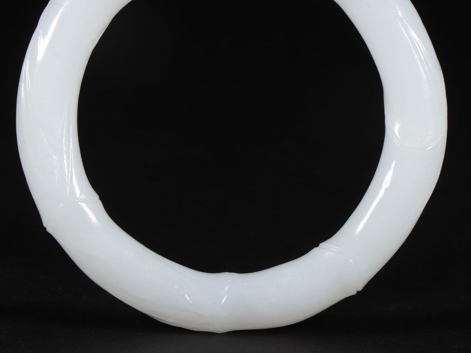 An Exquisite White Jade Bracelets - 5