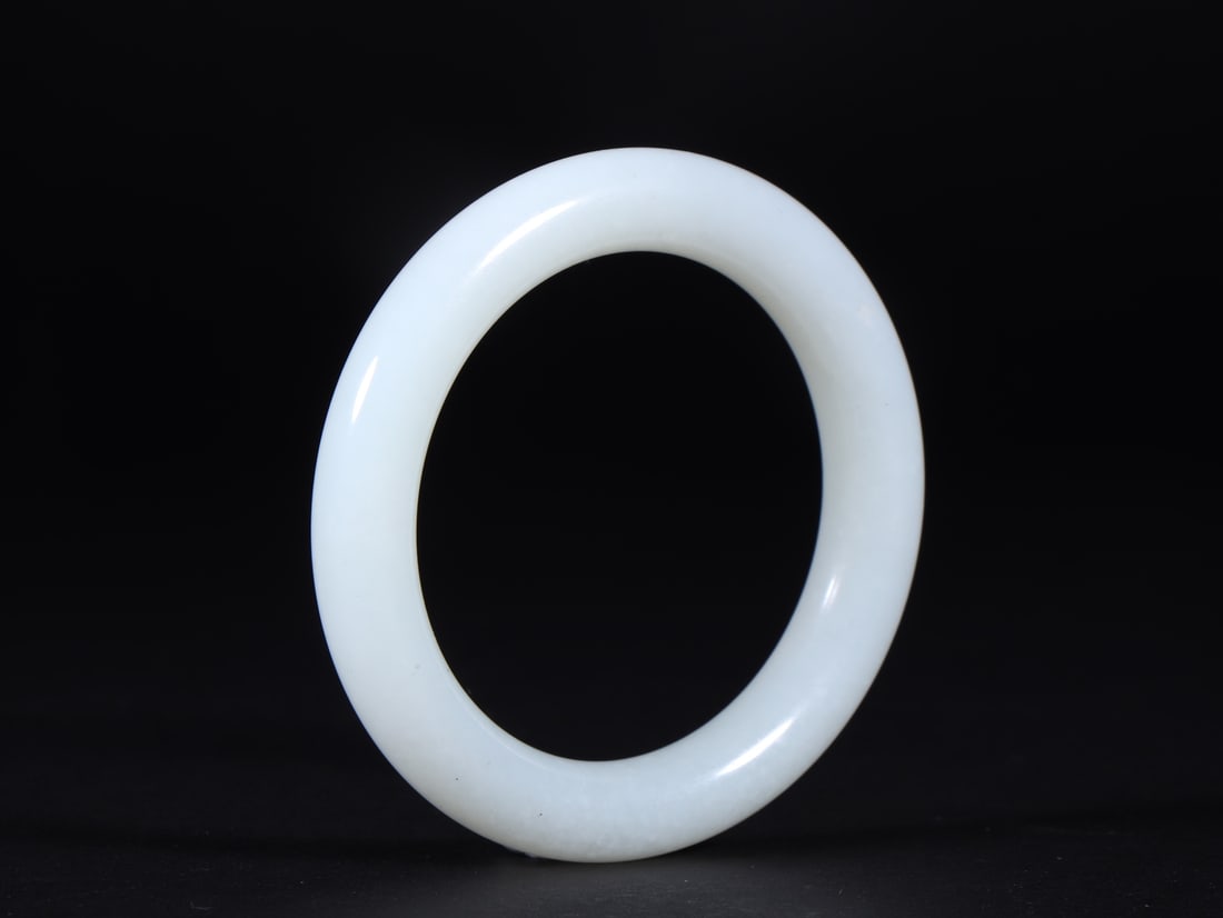 An Exquisite White Jade Bracelets - 10