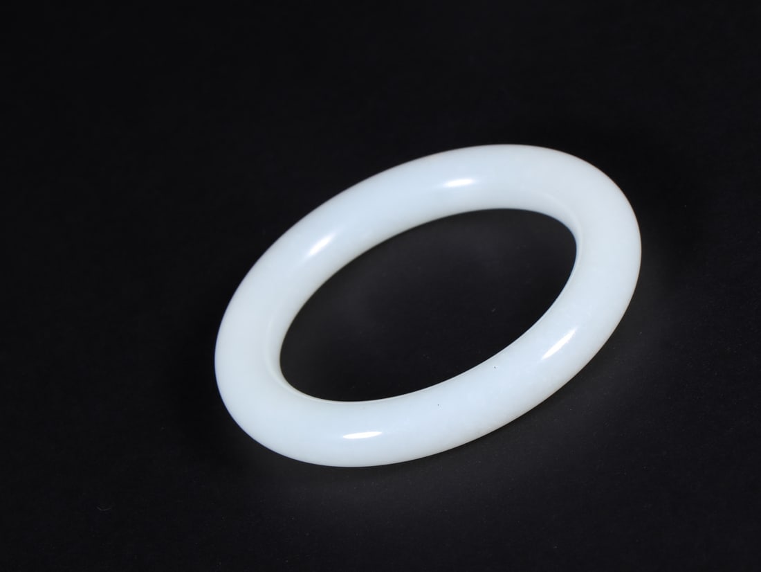 An Exquisite White Jade Bracelets - 4