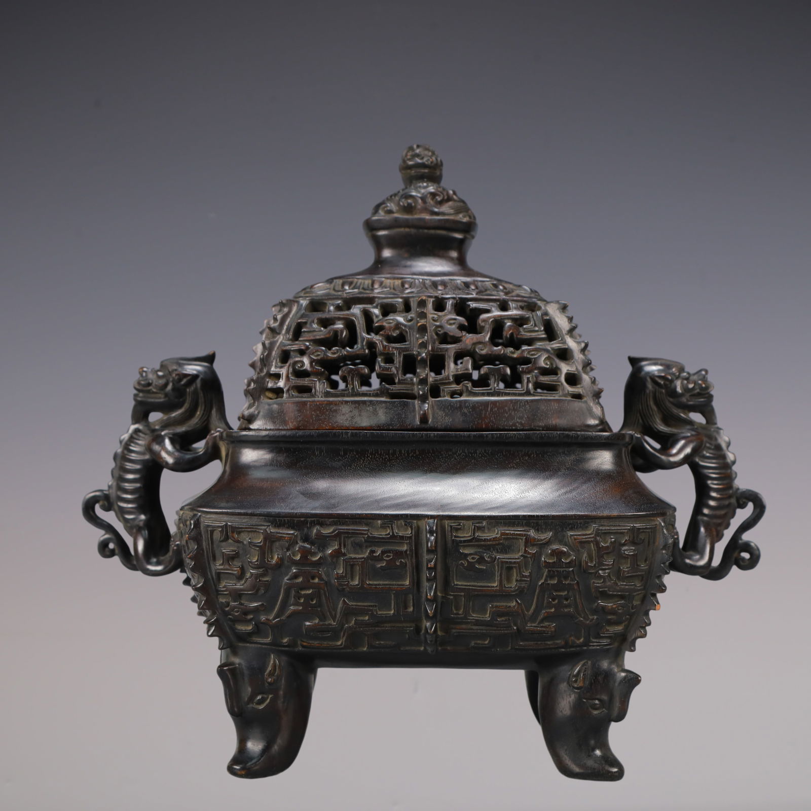 A Exquisite Zitanwood Double-Ears Censer: A Exquisite Zitanwood Double-Ears Censer Qing Dynasty, China Size:28cmx17.5cmx24.2cm Weight:1450g (The Dimensions Of All Batches Are Manually Measured.If You Need More Detailed Information, Please