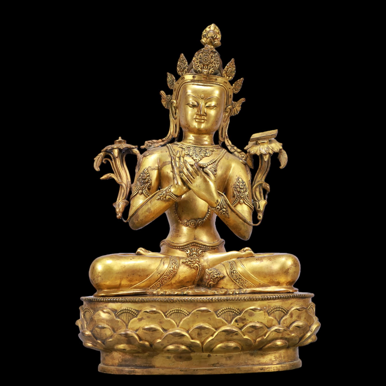 A Exquisite Gilt Bronze Statue of Manjusri: A Exquisite Gilt Bronze Statue of Manjusri Ming Dynasty, China Size:30cmx25cmx52cm Weight:11800g (The Dimensions Of All Batches Are Manually Measured.If You Need More Detailed Information, Please