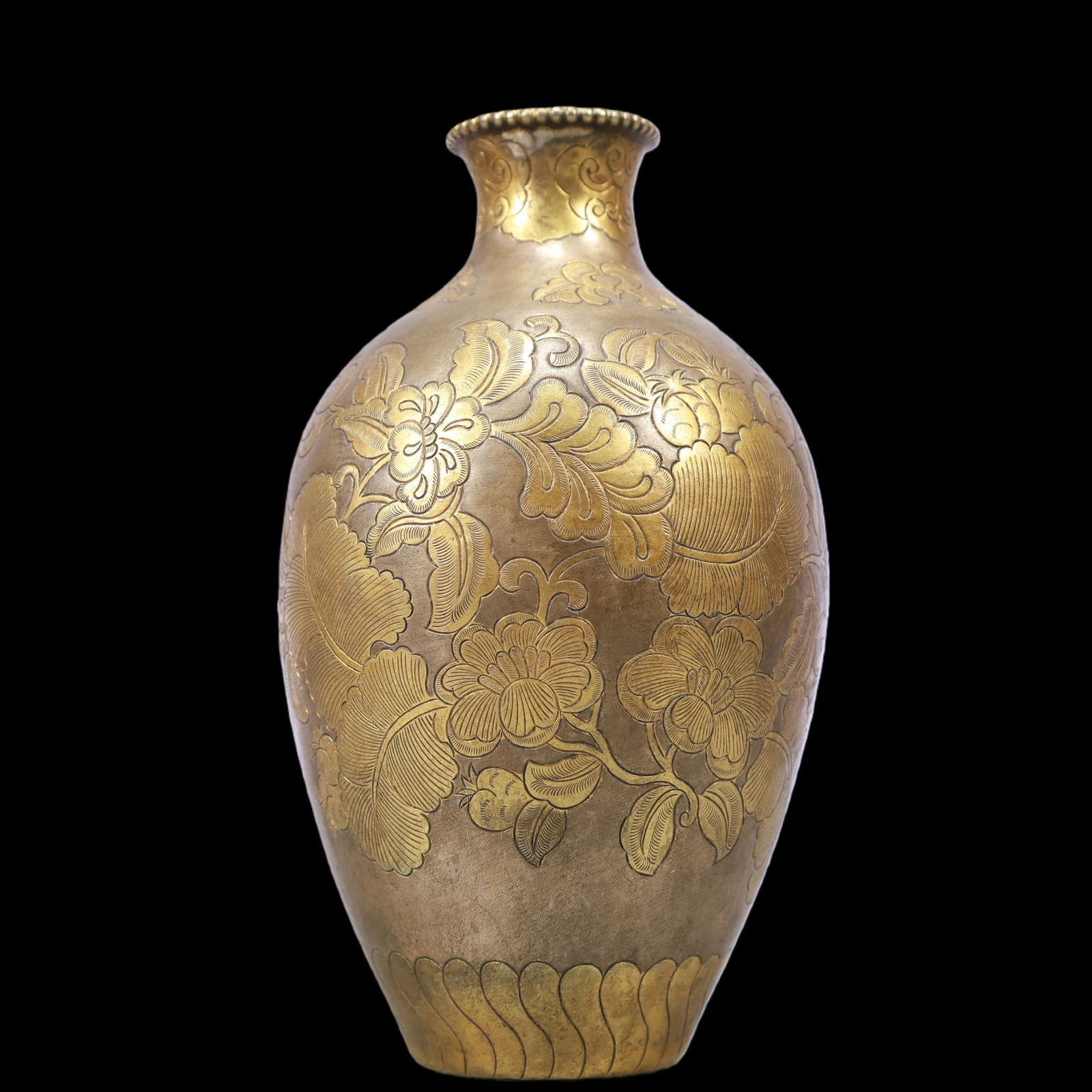 A Exquisite Gilt Bronze Flower Pattern Vase - 5
