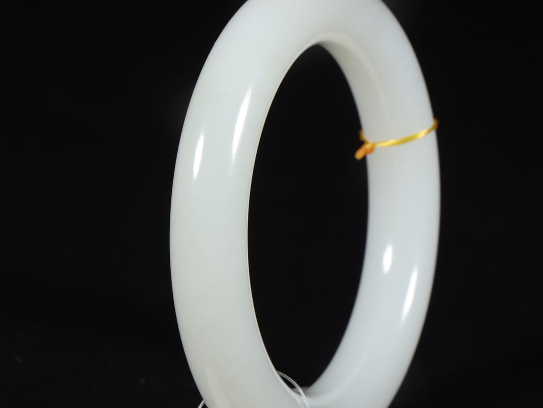 An Exquisite White Jade Bracelets - 6