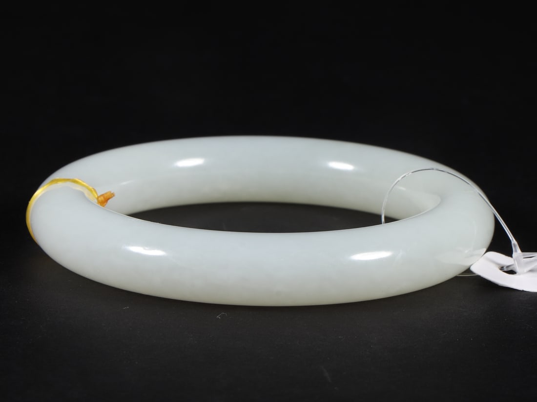 An Exquisite White Jade Bracelets - 7