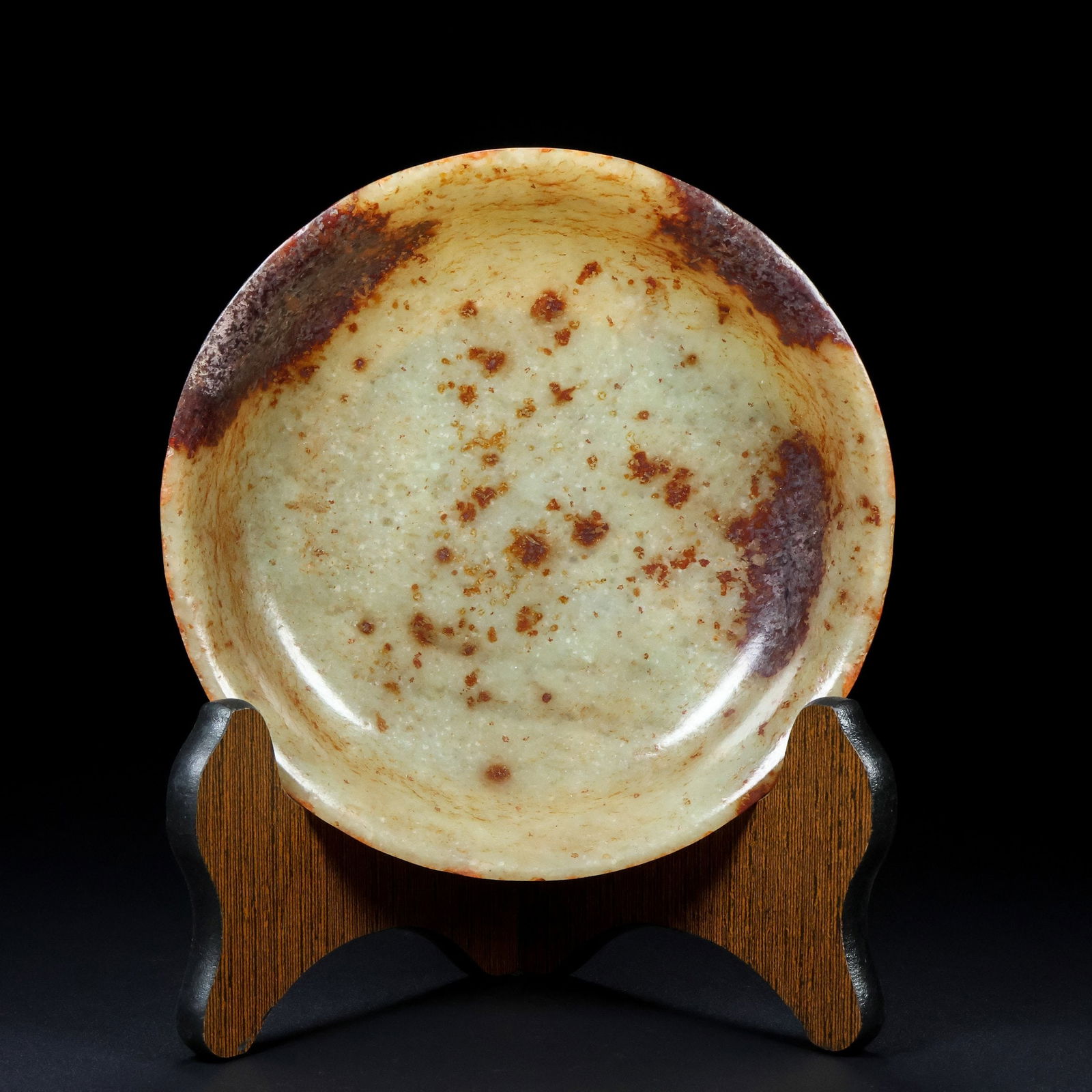 An Exquisite White Jade Plate: An Exquisite White Jade Plate Qing Dynasty, China Size:4cmx15cm Weight:240g (The Dimensions Of All Batches Are Manually Measured.If You Need More Detailed Information, Please Contact Our Customer