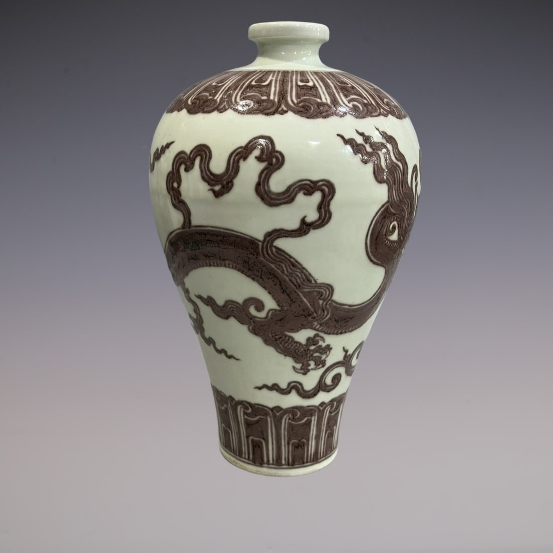 An Exquisite Underglaze-Red Dragon Pattern Vase - 3
