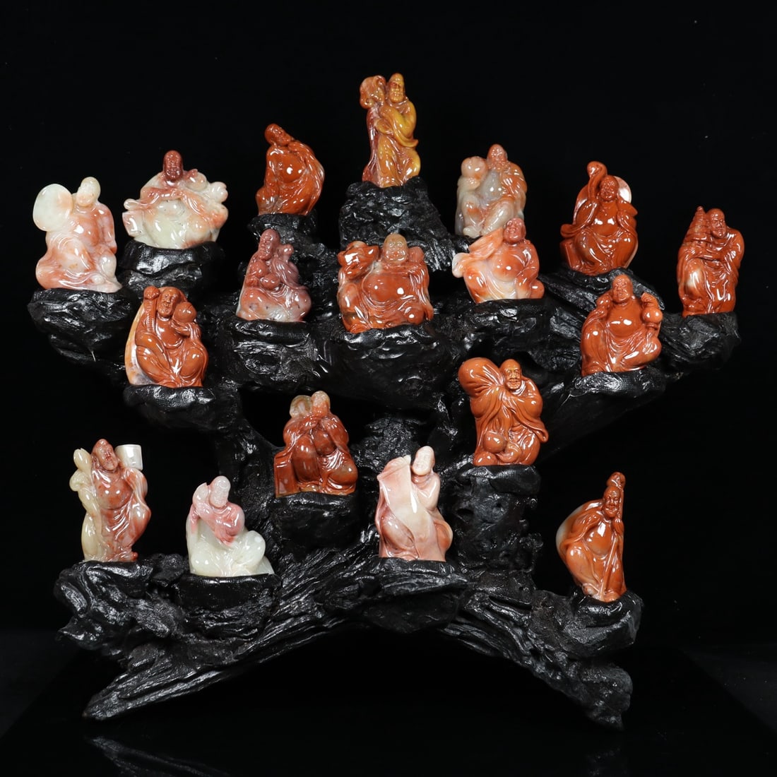 A Set of Fine Shoushan Stone Statue of Arhat Ornament: A Set of Fine Shoushan Stone Statue of Arhat Ornament Qing Dynasty, China Size:58cmx58cmx30cm Weight:5.32kg (The Dimensions Of All Batches Are Manually Measured.If You Need More Detailed