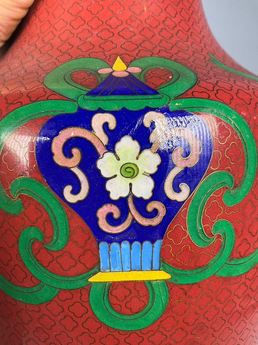 An Exquisite Cloisonne Eight Treasures Pattern Vase - 8