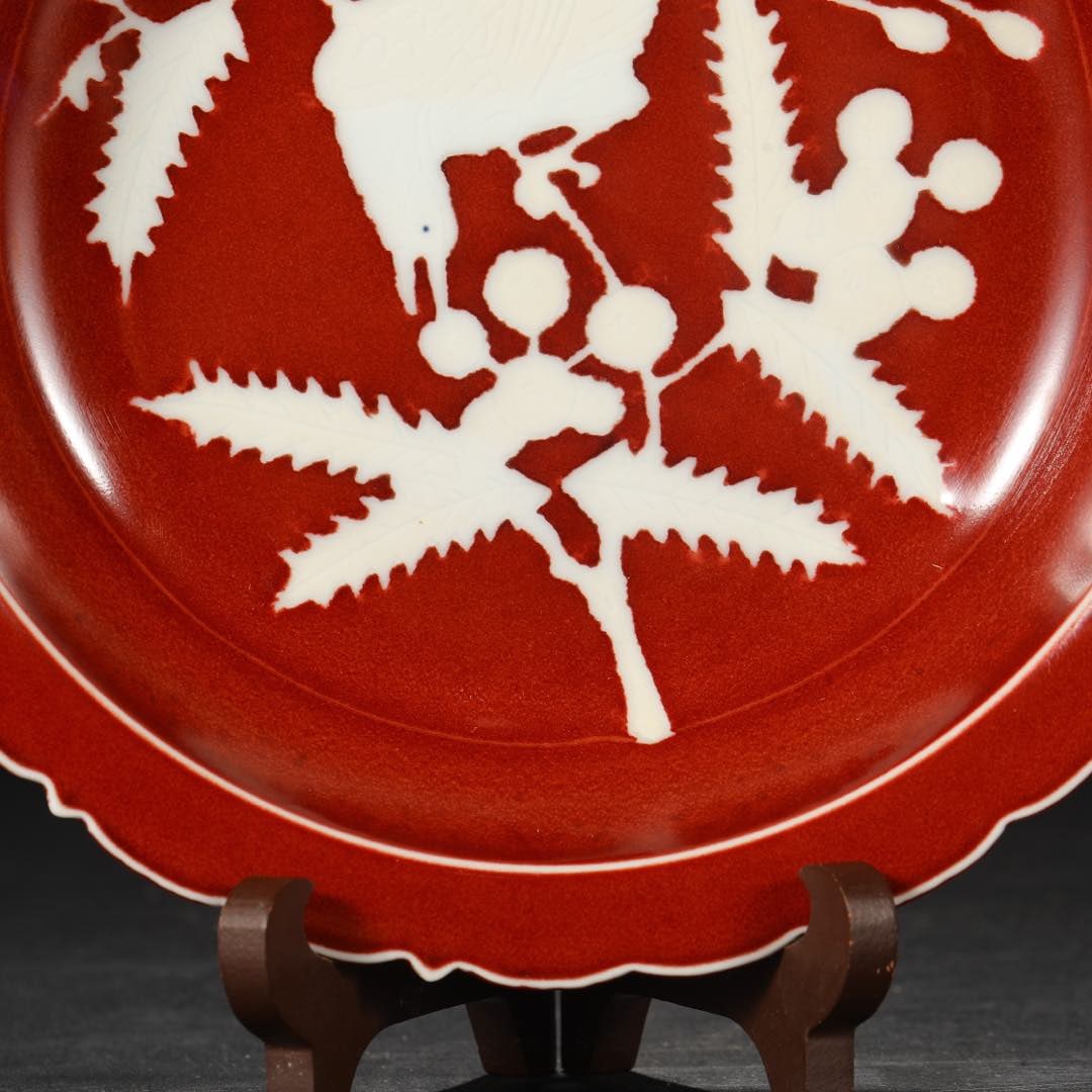 An Exquisite Ruby red-Glazed Flower and Bird Pattern Plate - 5