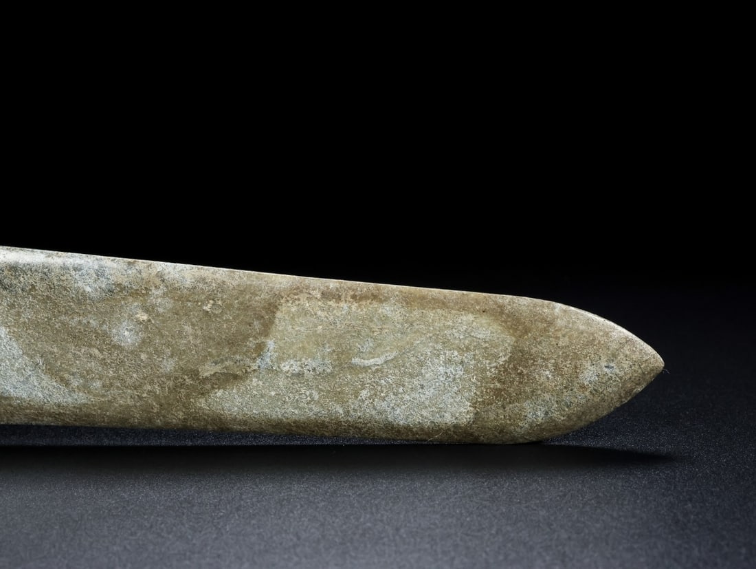 An Exquisite White Jade Dragon Pattern Knife - 3