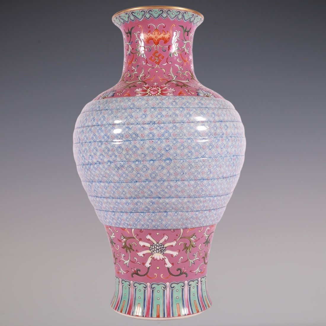 An Exquisite Famille-Rose Ruby Red-Glazed Lotus Pattern Vase - 5