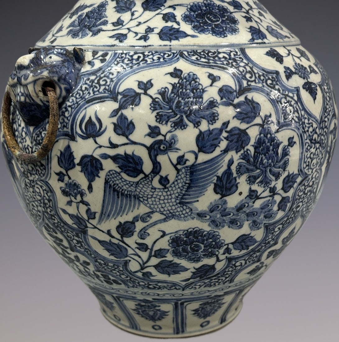 An Exquisite Blue and White Lotus Pattern Kylin Pattern Double-Ears Jar - 7