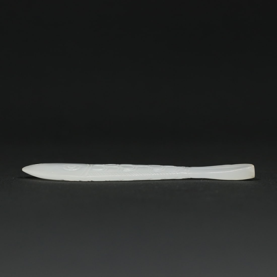 An Exquisite White Jade Fish Pendant - 3