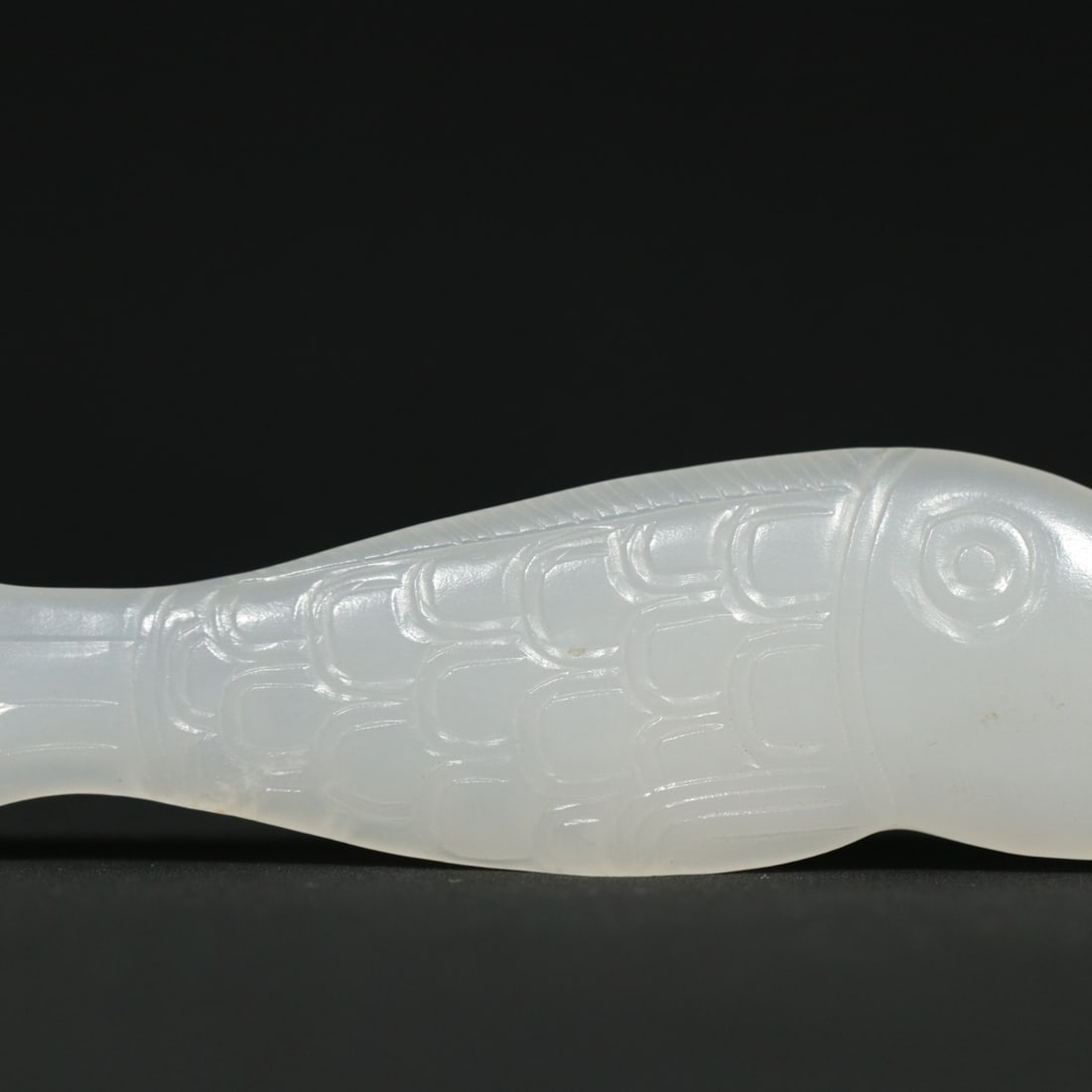 An Exquisite White Jade Fish Pendant - 8