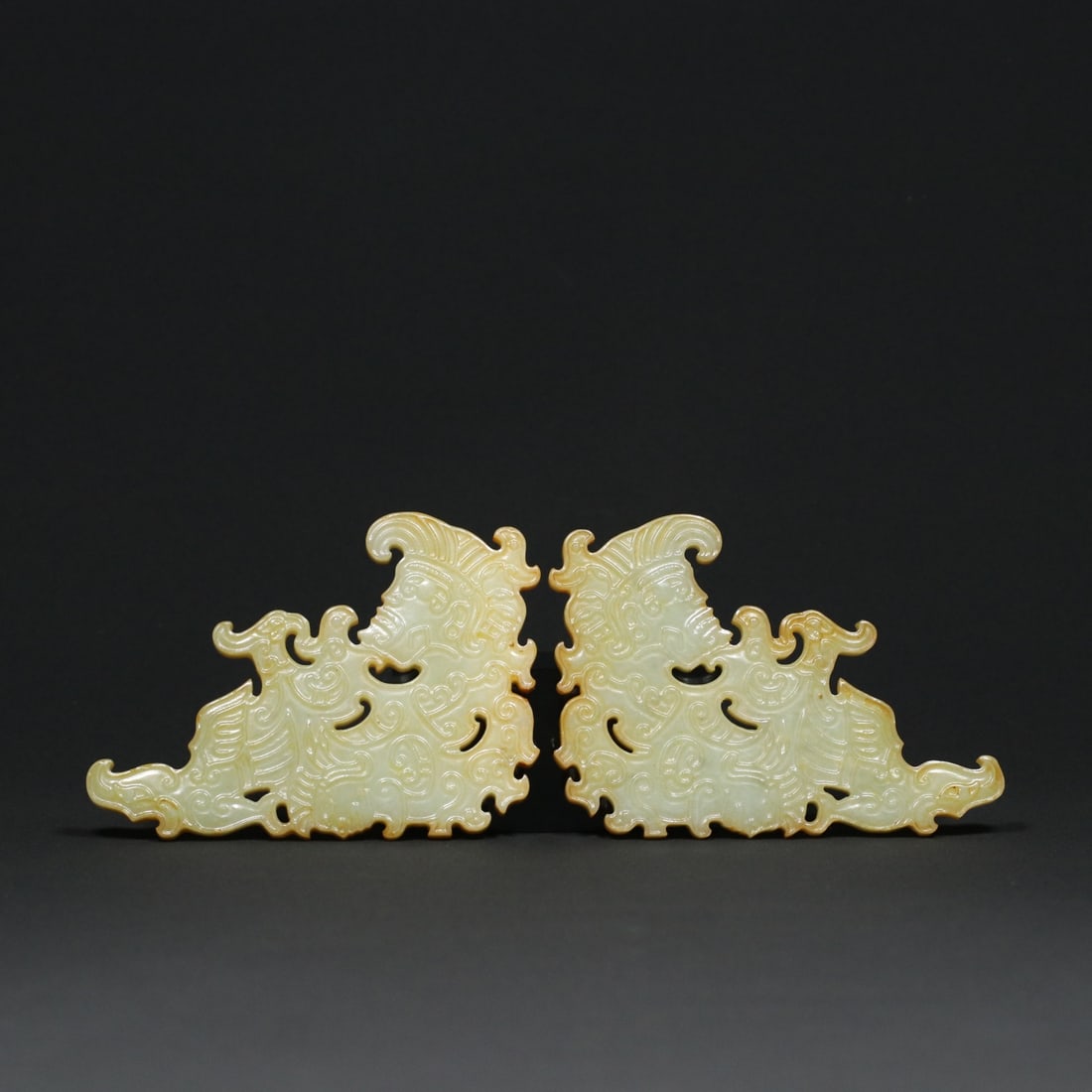 A Pair of Exquisite White Jade Phoenix Pattern Figure Ornament: A Pair of Exquisite White Jade Phoenix Pattern Figure Ornament Shijiahe Culture Size:11cmx8cmx0.9cm Weight:230.2g (The Dimensions Of All Batches Are Manually Measured.If You Need More Detailed