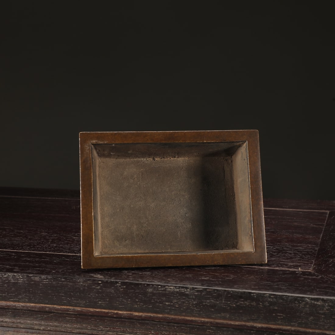 An Exquisite Bronze Landscape Pattern Censer - 4