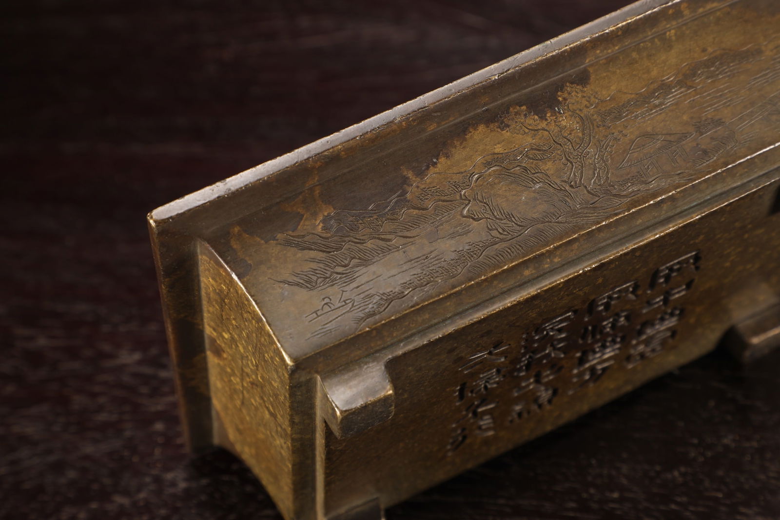 An Exquisite Bronze Landscape Pattern Censer - 8