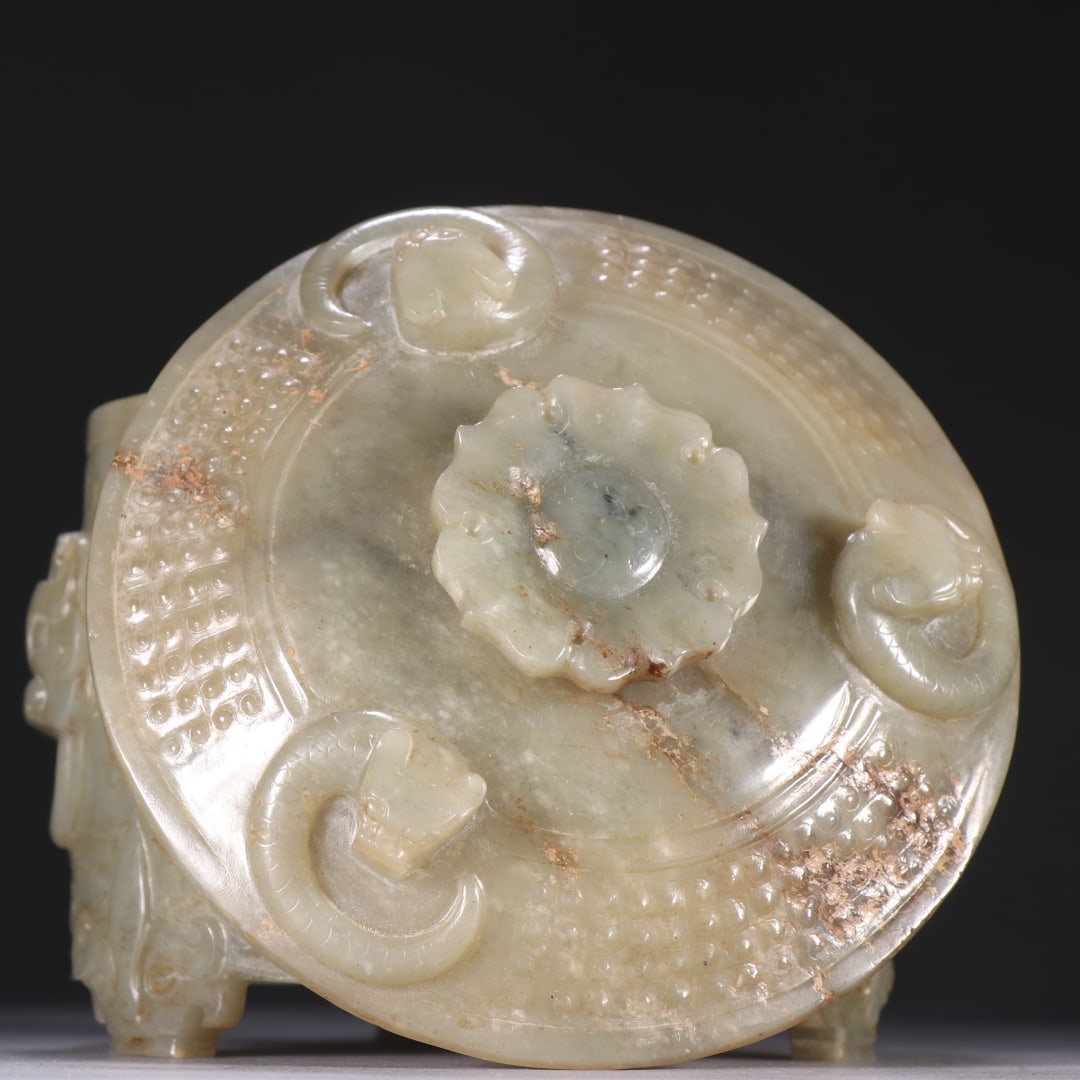 An Exquisite White Jade Chi-Dragon Pattern Beast-Face Pattern Censer - 4