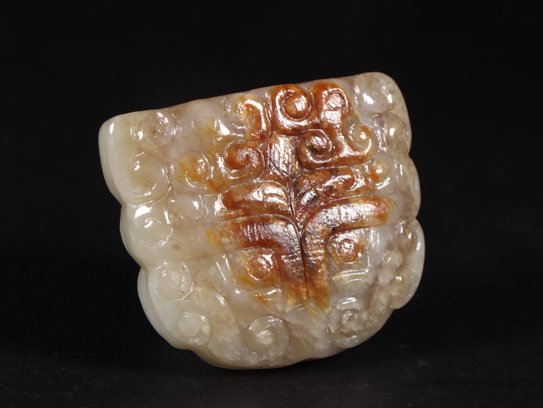 An Exquisite White Jade Beast-Face Pattern Ornament - 3