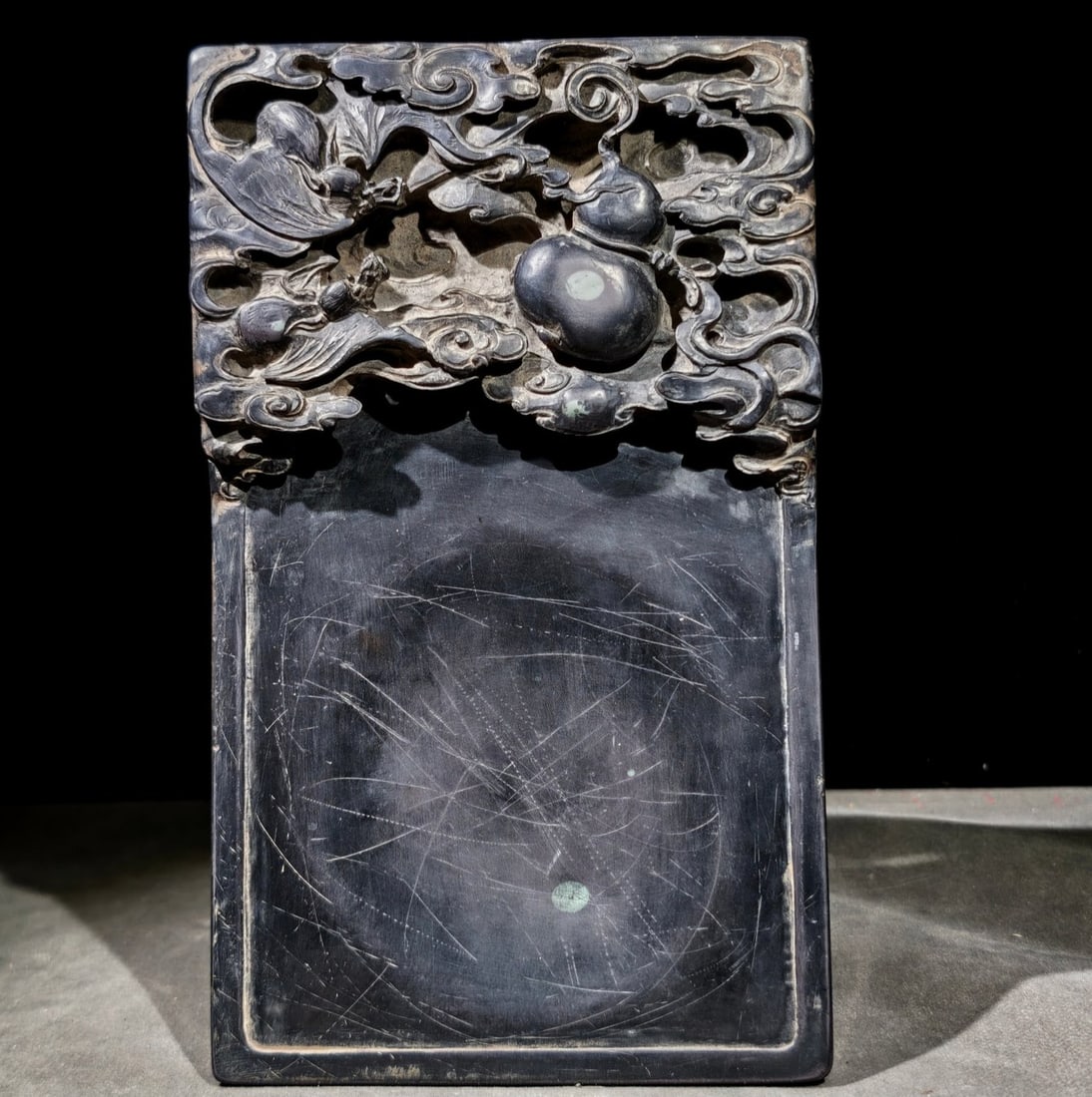 An Exquisite Auspicious Cloud Pattern Bats Pattern with poem Inkstone: An Exquisite Auspicious Cloud Pattern Bats Pattern with poem Inkstone Zhu ruzhen Size:22.9cmx13.6cmx3.4cm (The Dimensions Of All Batches Are Manually Measured.If You Need More Detailed Information,