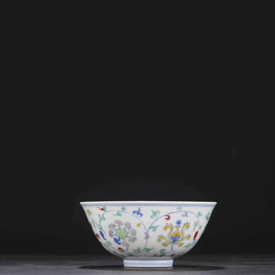 An Exquisite Doucai Flower Pattern Bowl - 6