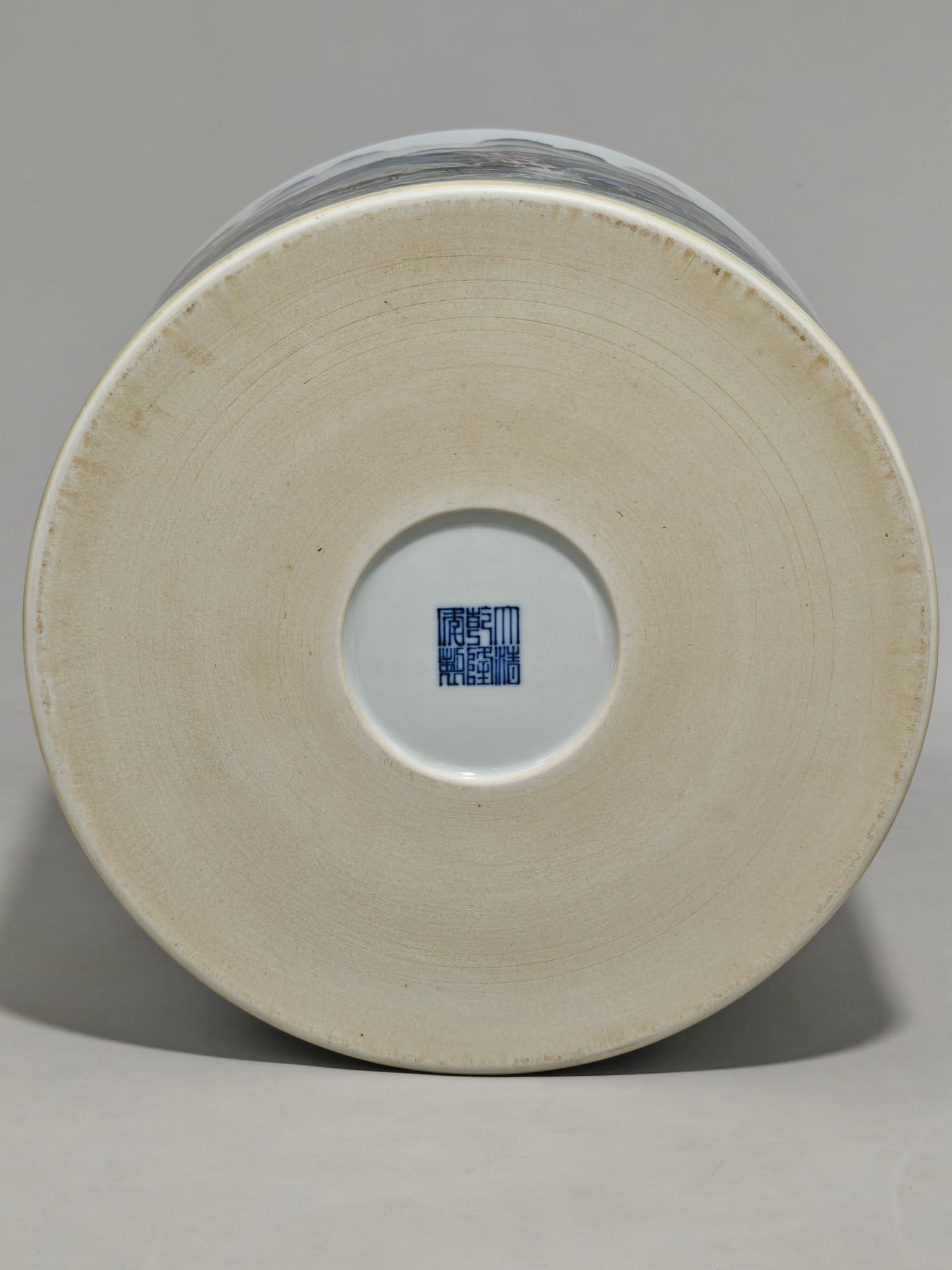 An Exquisite Enamel Landscape Pattern Brush Pot - 9