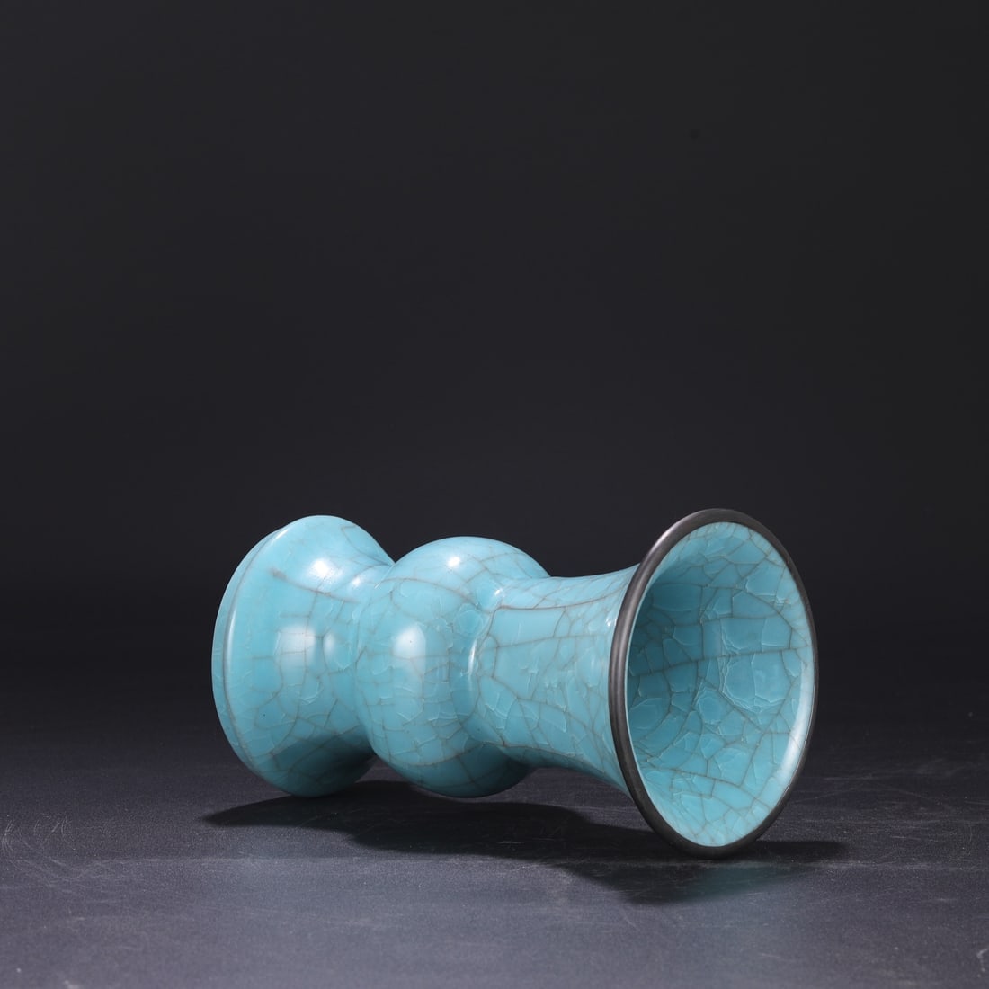 An Exquisite Ru yao Vase - 5