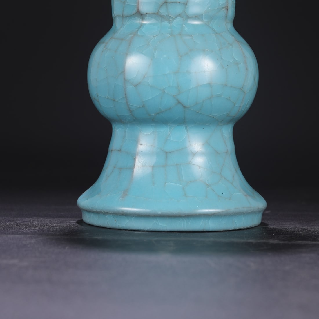 An Exquisite Ru yao Vase - 8