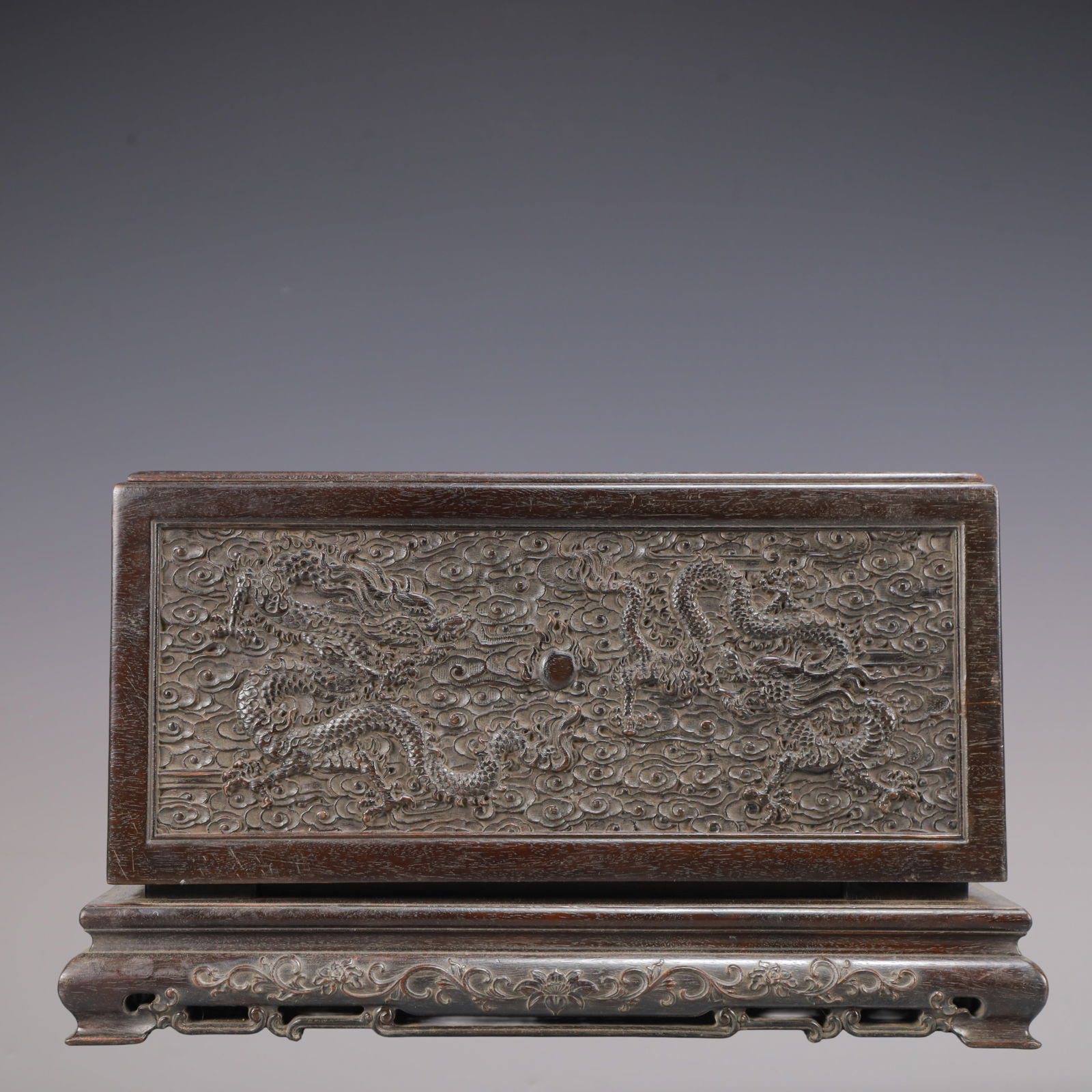 A Exquisite Zitanwood Dragon Pattern Lotus Pattern with poem Box: A Exquisite Zitanwood Dragon Pattern Lotus Pattern with poem Box Qing Dynasty, China Size:34.7cmx21.4cmx20.5cm Weight:4100g (The Dimensions Of All Batches Are Manually Measured.If You Need More Detail