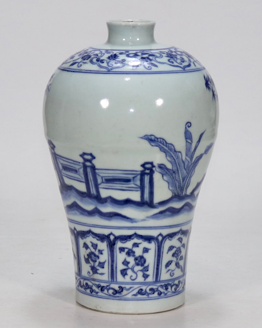An Exquisite Blue and White Lotus Pattern Banana Leaf Pattern Vase - 3