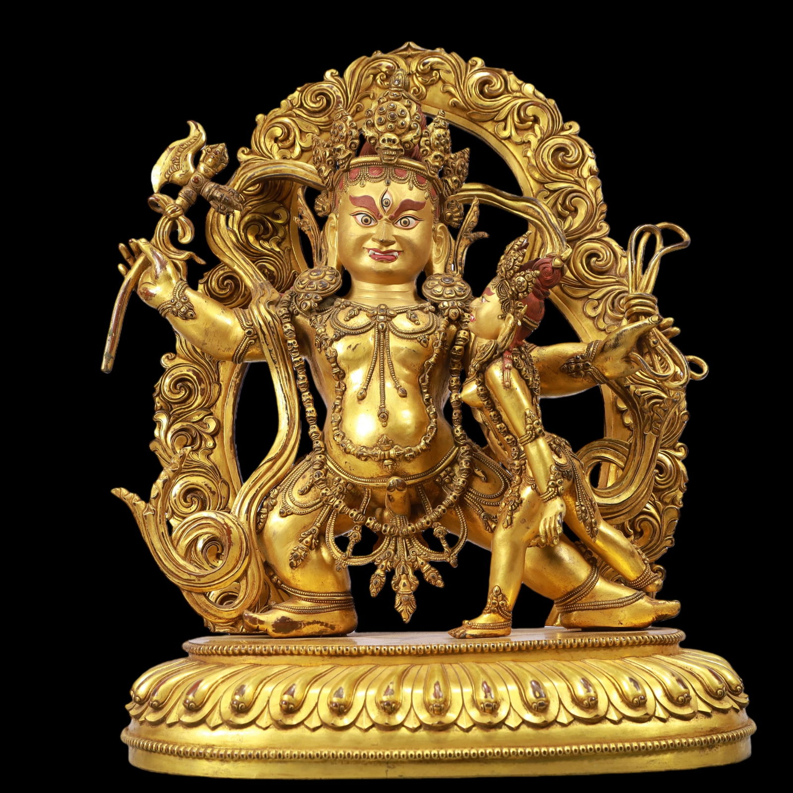 A Exquisite Gilt Bronze Statue of Vajra: A Exquisite Gilt Bronze Statue of Vajra Ming Dynasty, China Size:30cmx17cmx41cm Weight:13100g (The Dimensions Of All Batches Are Manually Measured.If You Need More Detailed Information, Please