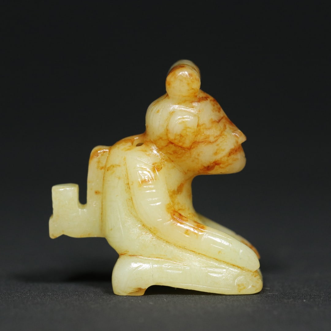 An Exquisite White Jade Figure Pendant - 3