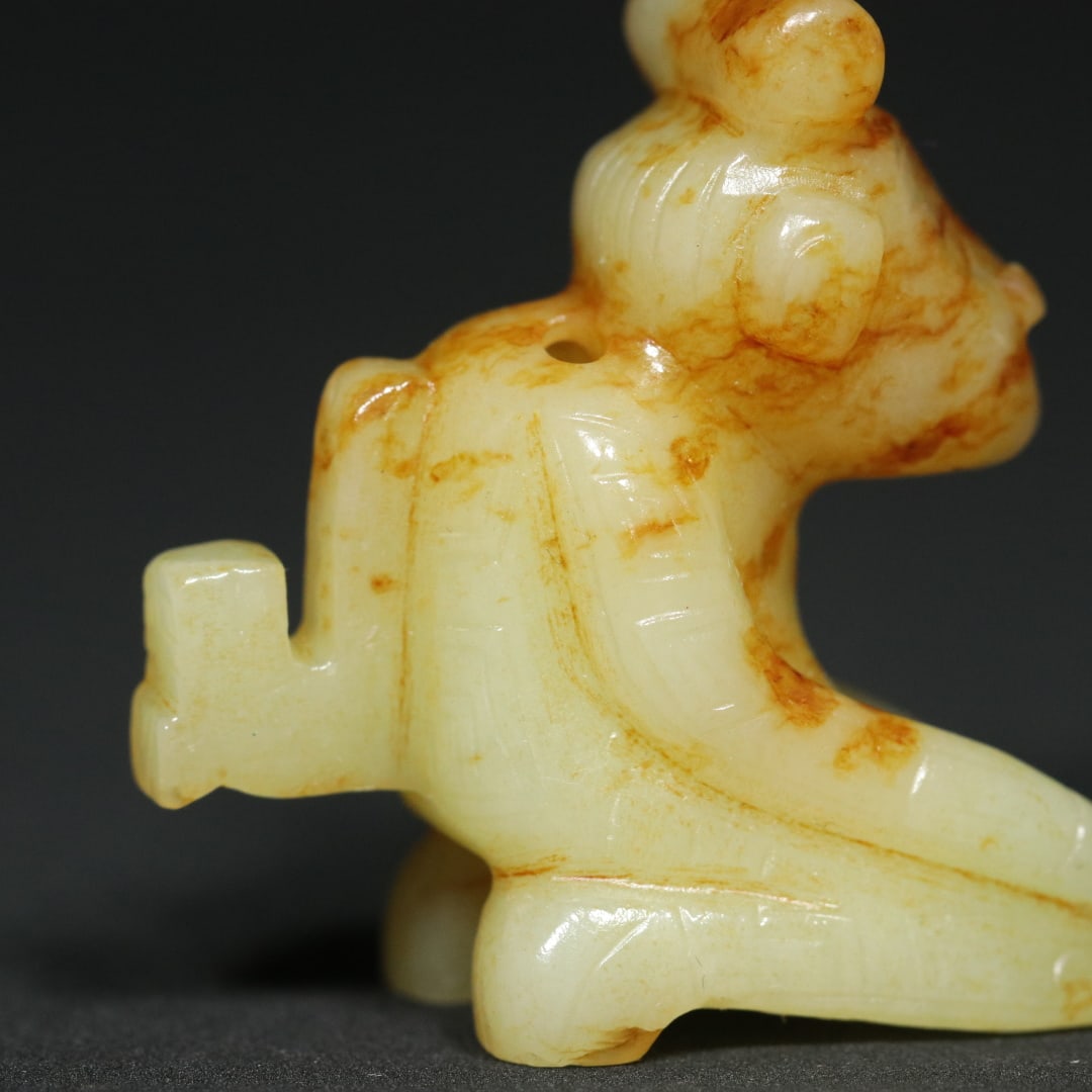 An Exquisite White Jade Figure Pendant - 8
