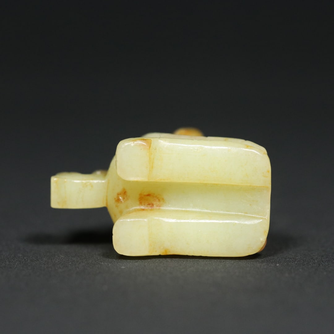 An Exquisite White Jade Figure Pendant - 9